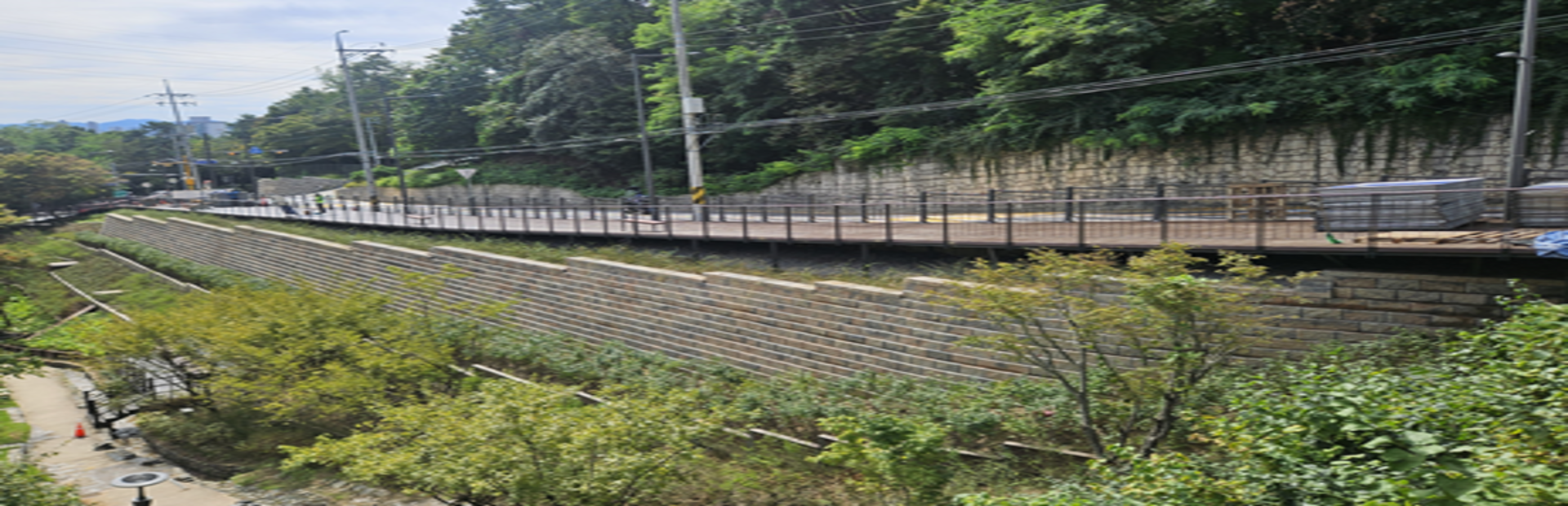 아차산 진입로 공원 보행데크 정비공사
